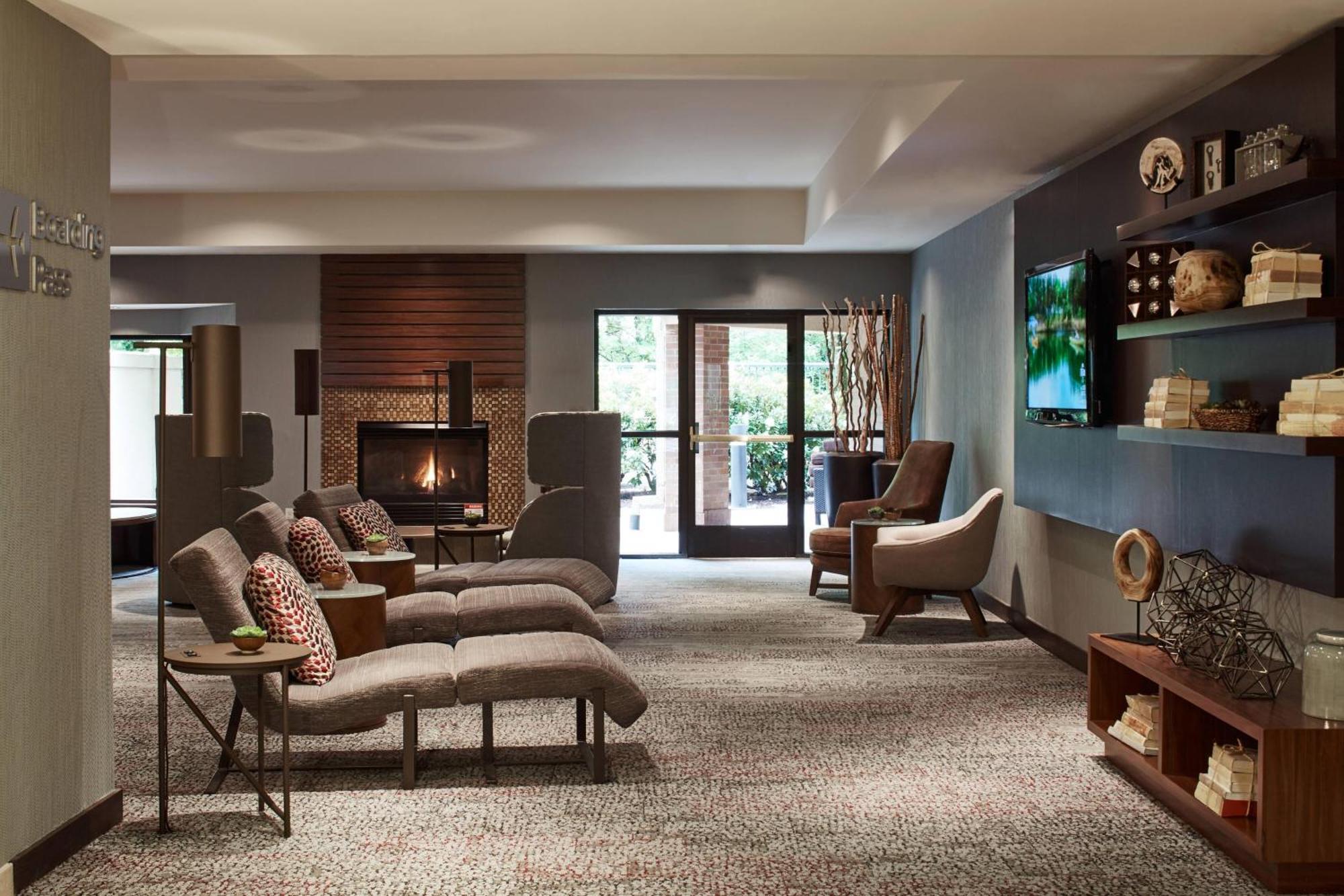 Courtyard By Marriott Portland Southeast/Clackamas Exterior photo
